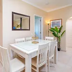 Oasis Park Condo, Pool & Jacuzzi, Free Parking * Portimao