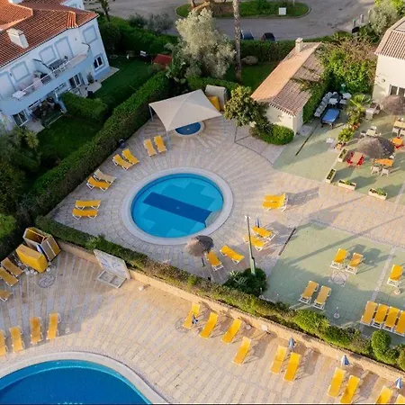 Oasis Park Condo, Pool & Jacuzzi, Free Parking Apartmán Portimão
