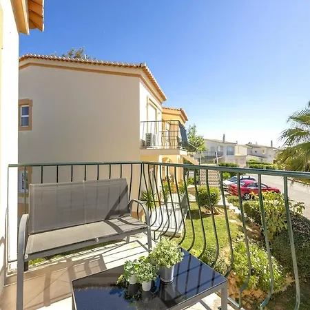Oasis Park Condo, Pool & Jacuzzi, Free Parking Apartmán