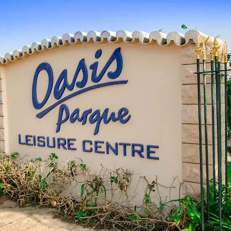 Oasis Park Condo, Pool & Jacuzzi, Free Parking Apartmán Portimão